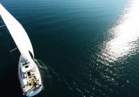 sejlbåd blå hav sol refleksion sejlbåd elan 45 impression sejlbåde sejl